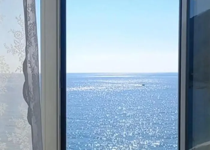 La Terrazza Sul Mare בית הארחה
