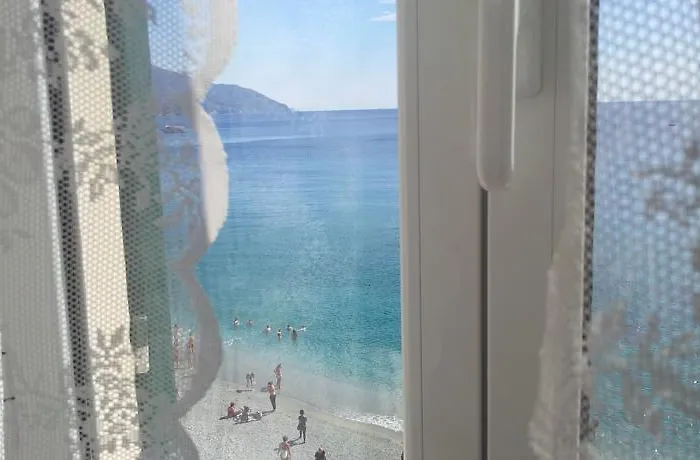 La Terrazza Sul Mare מונטרוסו אל מארה