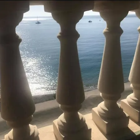 La Terrazza Sul Mare 3*